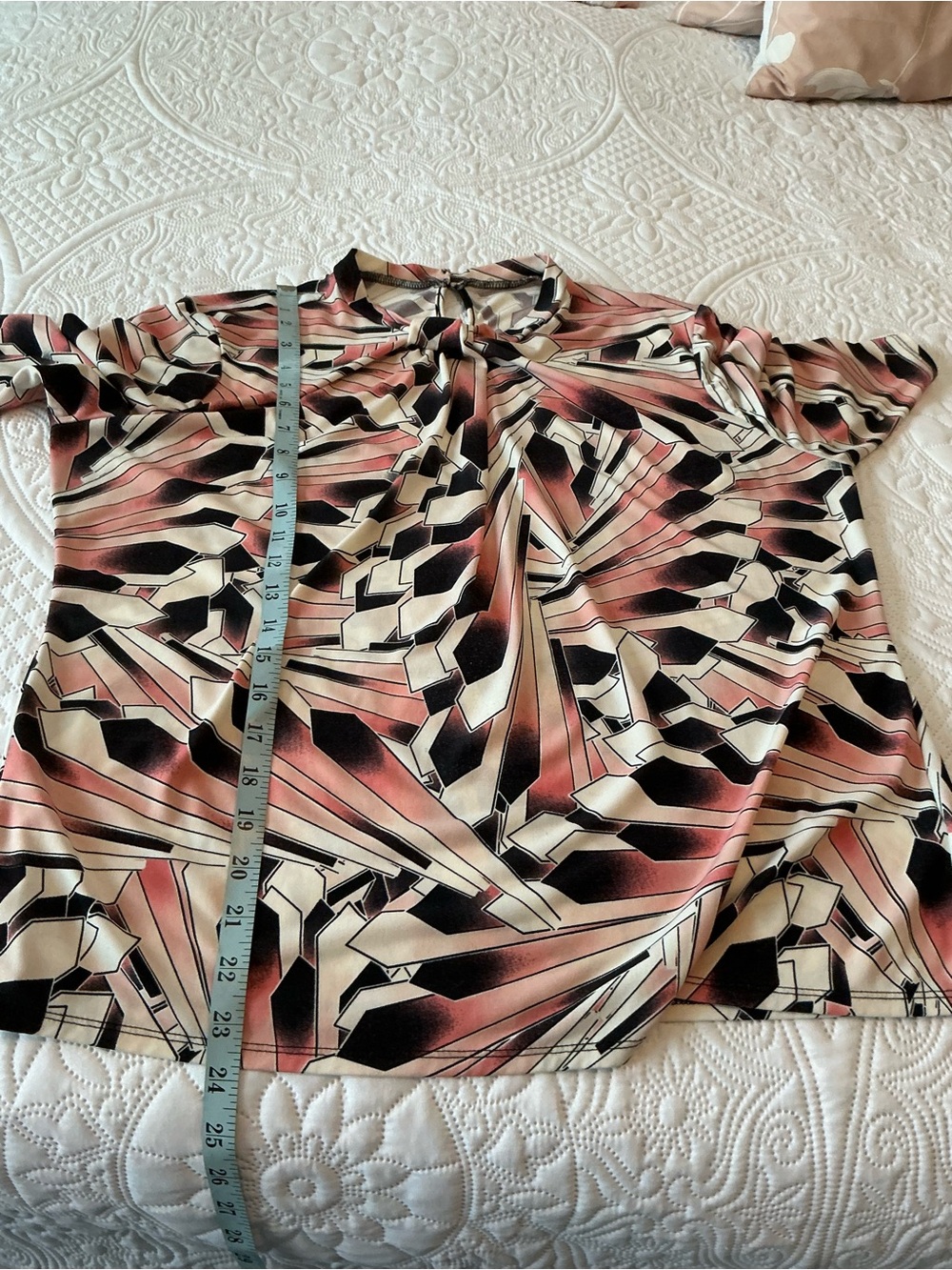 Geometric Tie-Neck Blouse in Pink/Black/Cream - Picture 4 of 5